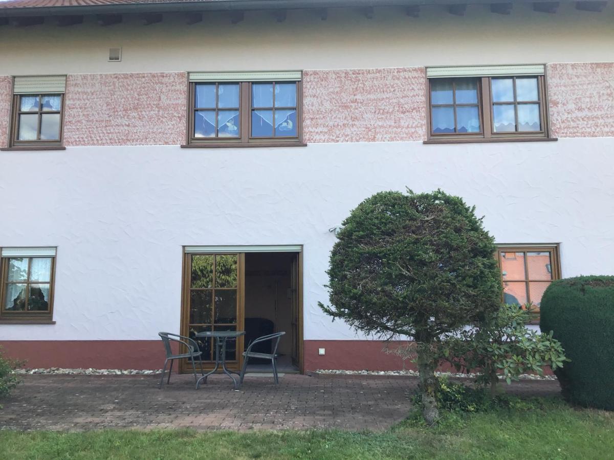 Ferienwohnung Zur Kartause Schollbrunn ภายนอก รูปภาพ
